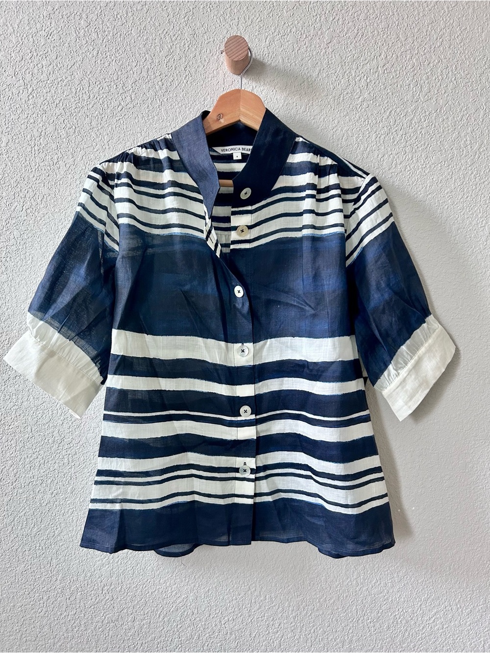Veronica Beard Hollandale Button-Down Shirt Size 8 Blue White Striped Top Ramie